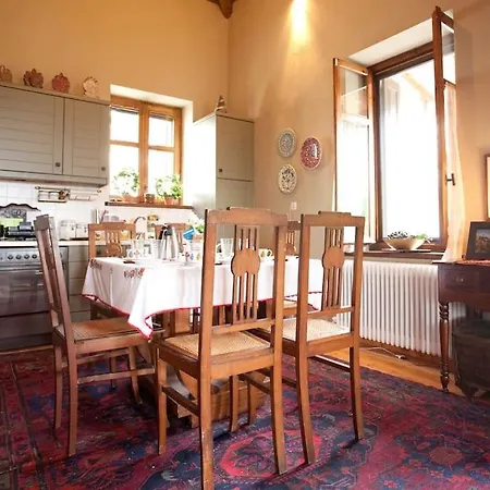 House In فندق 3*